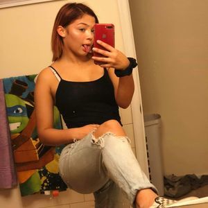 Meet your Posher, Sierra